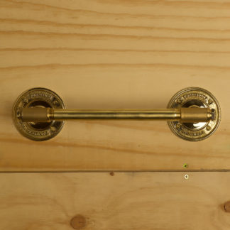 Half inch Solid Brass pipe fitting towel rail with tee and end plug